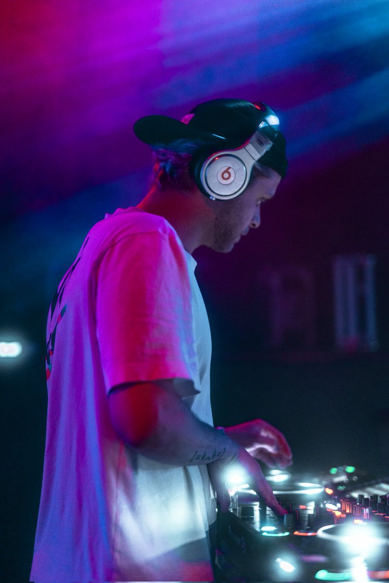 OriginZeal's tweet image. Can't wait to perform for you all again! Where would you like to see me spin?! ⚡️

The legend @mintcaptures on the lens 📸