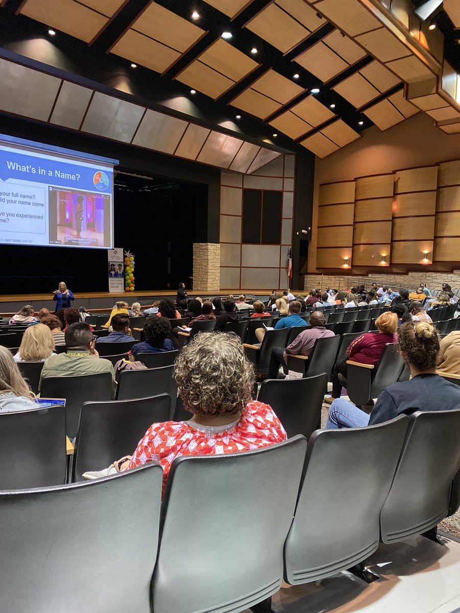 Have you heard the buzz about cultural competence? We are having a blast in here! Come join us soon! #breakingbarriers #equity #team #wewinasone @mariearnmen @renee_ivory @micheleshampoe @MsChen333 @DeniseCarter71