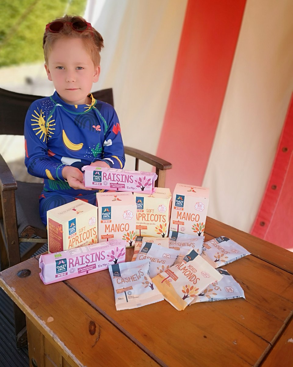 FrenchieMummy's tweet photo. 🍊Win a Sustainable Kids' Bundle worth £60🍊 AD

To enter: 

RT &amp; Follow @CrazyJackUK &amp; @FrenchieMummy 

#summer #kids #competition #giveaway #organic #sacks #childrenswear 

https://t.co/yLJtK1eAwB https://t.co/k4GzjYfsqr