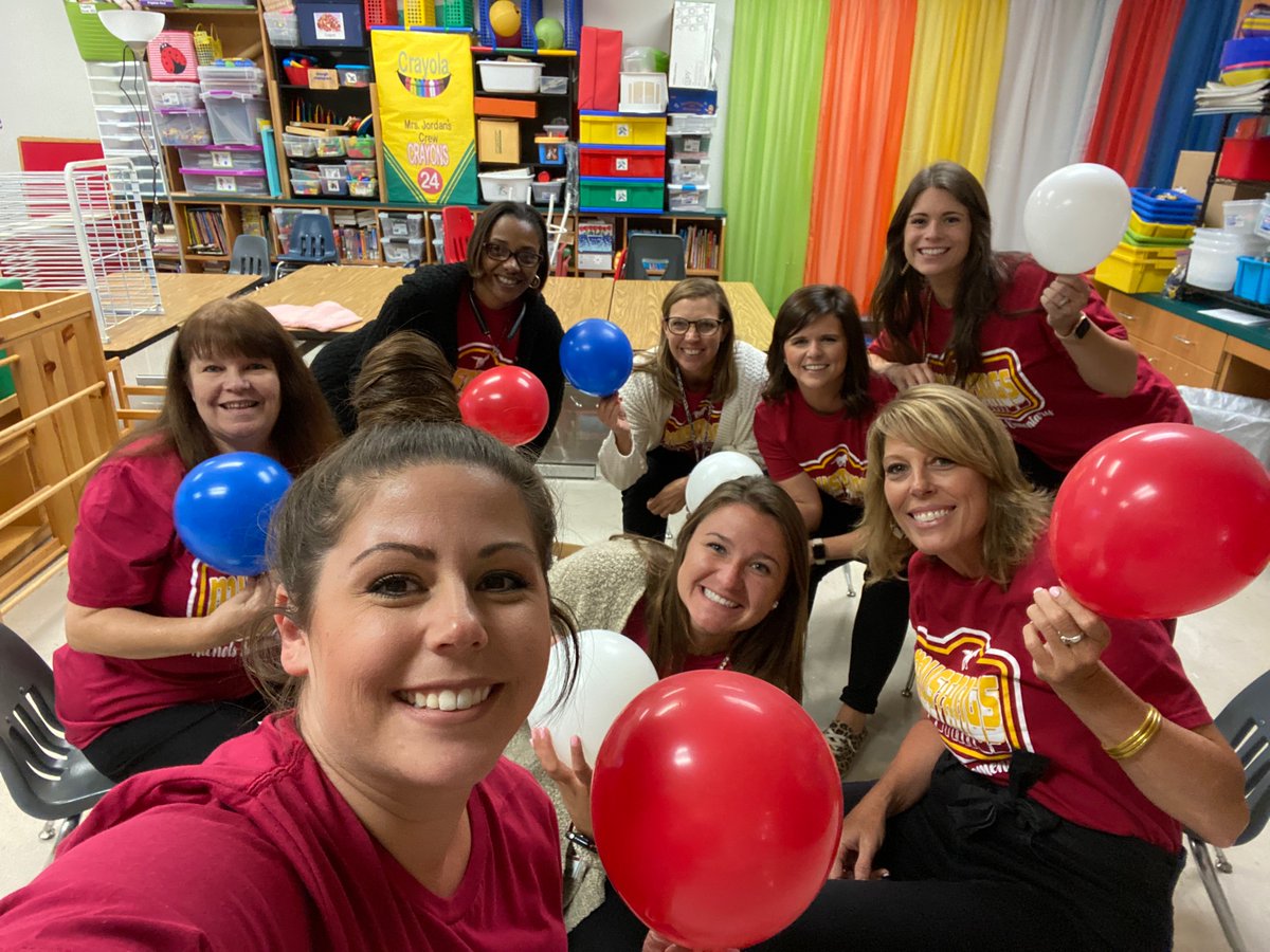 nselaurencarl's tweet photo. Kinder and Pre-K are #NSE1team #teambuilding #prek #kinder @MrsPorterNSE @MrsTheiss14 @msmeyers17 @ValEngelke @debbydurden0416 https://t.co/Scp8QdgLKY
