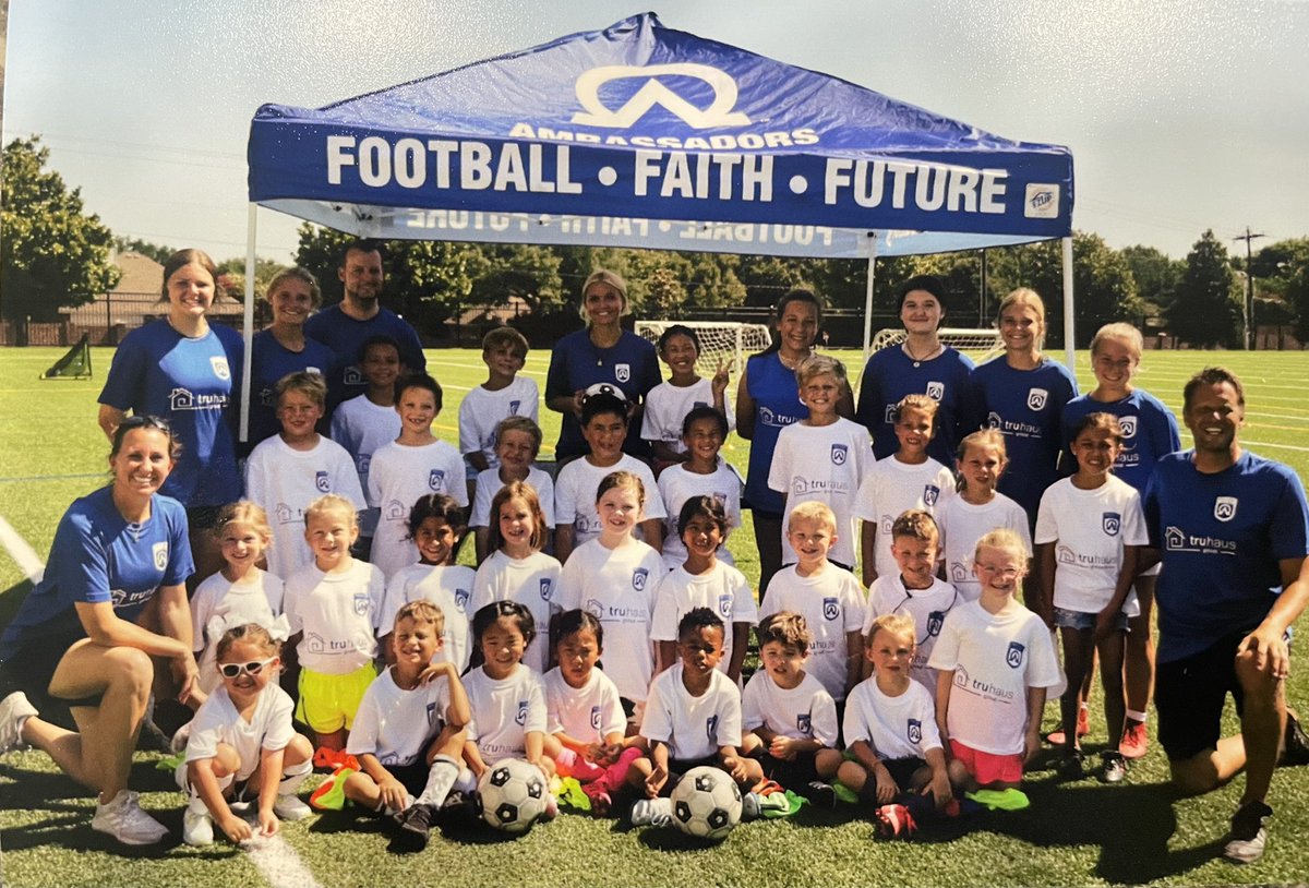 ReaganSipll's tweet photo. I loved having the opportunity to coach with ambassadors-football at one of their soccer camps this past week! Not only did I enjoy coaching but loved getting to talk about God and his purpose! I’m looking forward to more opportunity to spread the Gospel and my Faith! https://t.co/E8cuhFccxt