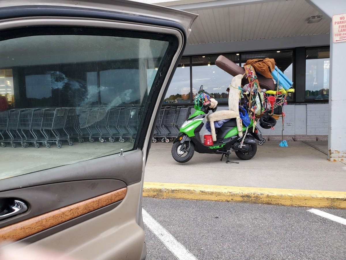 DavidNBowen's tweet photo. @kevinkarlson @petemckenziezlx @wzlxnewsgirl 

A scooter parked outside The Big Y in Kingston https://t.co/4I2sDXqJFa
