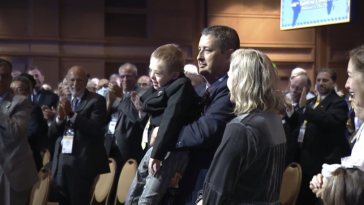 Podczas #kofccon22 Najwyższy Rycerz Patrick Kelly przypomniał właśnie o historii Mickey’a Schachle, który dzięki wstawiennictwu <a href="/KsMcGivney/">Ks. McGivney</a> został cudownie uzdrowiony w łonie matki. Dziś Mickey ma 7 lat, a ks. McGivney jest błogosławionym orędownikiem całego Zakonu.