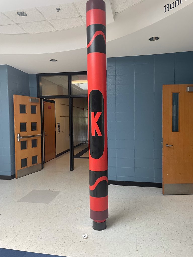 dpbrown99's tweet photo. Years ago, I designed the columns as faux markers, crayons etc at @SweetAppleES &amp; with the amazing Danny Meier, we transformed them. This year, our NAHS Ss touched up the paint for art service! Thx SAE for reaching out &amp; allowing us to connect! 🦅🎨 @JonesBC_MHS @ArtsFCS @3d_mhs https://t.co/XyZVCtowTq