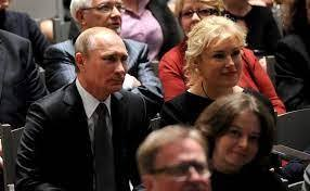 xxeegghhffrr's tweet photo. Российская актриса М. Шукшина призвала россиян сообщать в полицию о тех, кто слушает украинскую музыку.
Теперь ты знаешь какая блядь сука написала более 3 миллионов  доносов в ОГПУ? https://t.co/2z5aiGWPcq