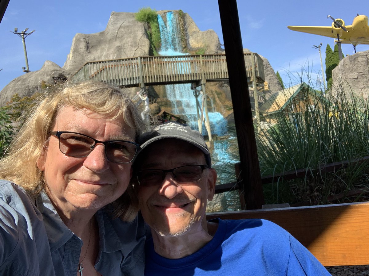 AccessMiniGolf's tweet image. It was fun to ride the train up &amp;amp; play @ProfessorHacker Lost Treasure mini golf (Pigeon Forge, TN) today. Lots of challenging holes &amp;amp; all 18 holes were wheelchair accessible. @POchnikowski &amp;amp; @AllSportsNut combined had 1 ace! #MiniGolf #AccessMiniGolf ♿️⛳️