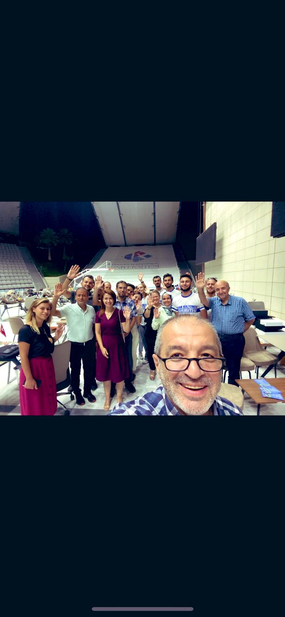 Halukkalyoncu's tweet photo. Her sene, her dönem sabah erken saatlerden gece bu saatlere kadar kampüsümüzde tercih atmosferini canlı tutan tüm hocalarımıza ve @hkunv çalışanlarına başarılar ve çok teşekkürler 🙏 @TurkayDereli https://t.co/Ldg6cJgWVm
