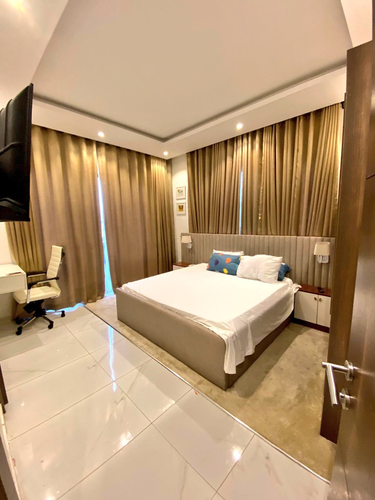 For Sale
Luxuriously furnished and serviced 2 bedroom flat
Location: Ikate Elegushi, Lekki
Title: CofO
Price: 70 Million Naira
Call/WhatsApp: +2348185808798
#propertyforsale #2bedroomservicedapartment
#propertyinlekki