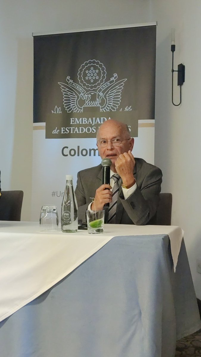 technoymas's tweet image. Lanzamiento oficial de la agenda académica #ANDICOM2022 con la representación del país invitado, en cabeza de Francisco Palmieri, Embajador ( E) de Estados Unidos en Colombia. @ANDICOM @USEmbassyBogota