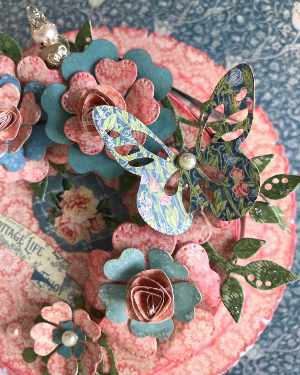 Craft_Direct's tweet photo. Have you tried creating this project yet? Here's a step-by-step instruction from #Graphic45.
https://t.co/mhSjg9DGt4

#patternedpaper
#beautifulprojects
#patternedpapers
#stickers
#card https://t.co/oeX029gXE1