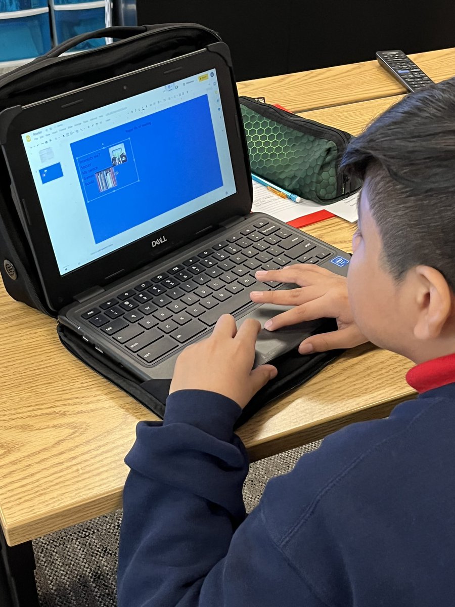 smsMrsJohnson's tweet photo. My students started a project describing themselves as a reader. So enjoyed seeing them eager to select and read books from our classroom library and @epic4kids. #LoveBeingACardinal #studentchoicematters https://t.co/RsFKq0JamX