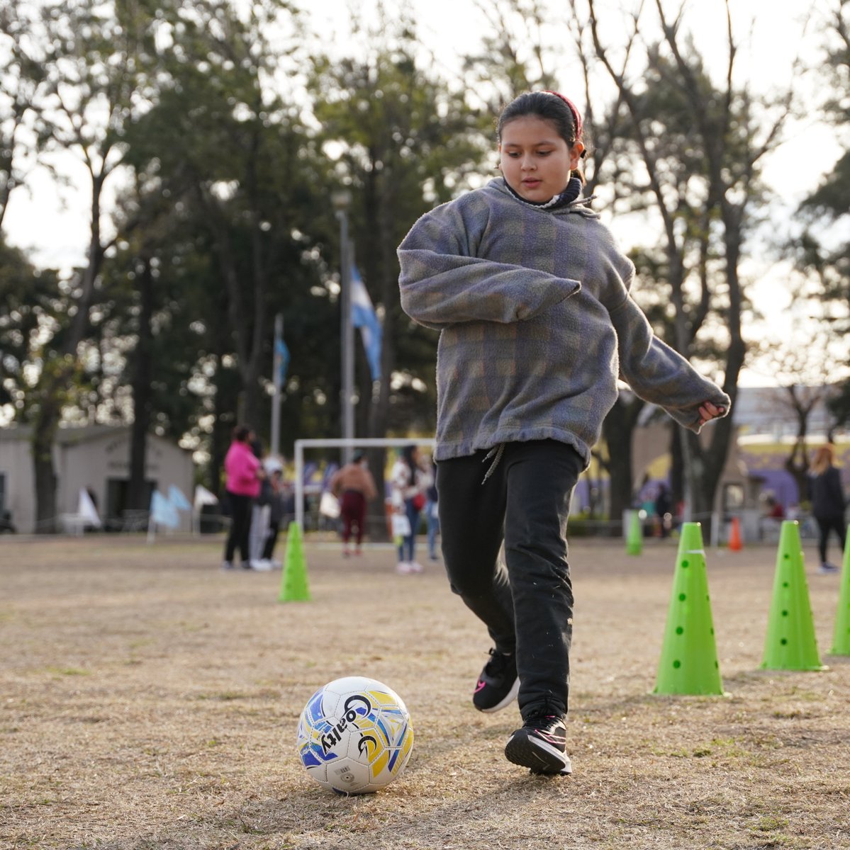 🏑⚽¿Conocés nuestras Escuelas de Orientación Deportiva? 

Los sábados, de 9 a 12, tenemos clases de básquet, fútbol, vóley, atletismo, handball, entre otras, en el CeMEF, Parque José Hernández y el Club Unión Vecinal.

🤾🏻️⛹🏼Para chicas y chicos de 4 a 12 años. ¡Los esperamos!