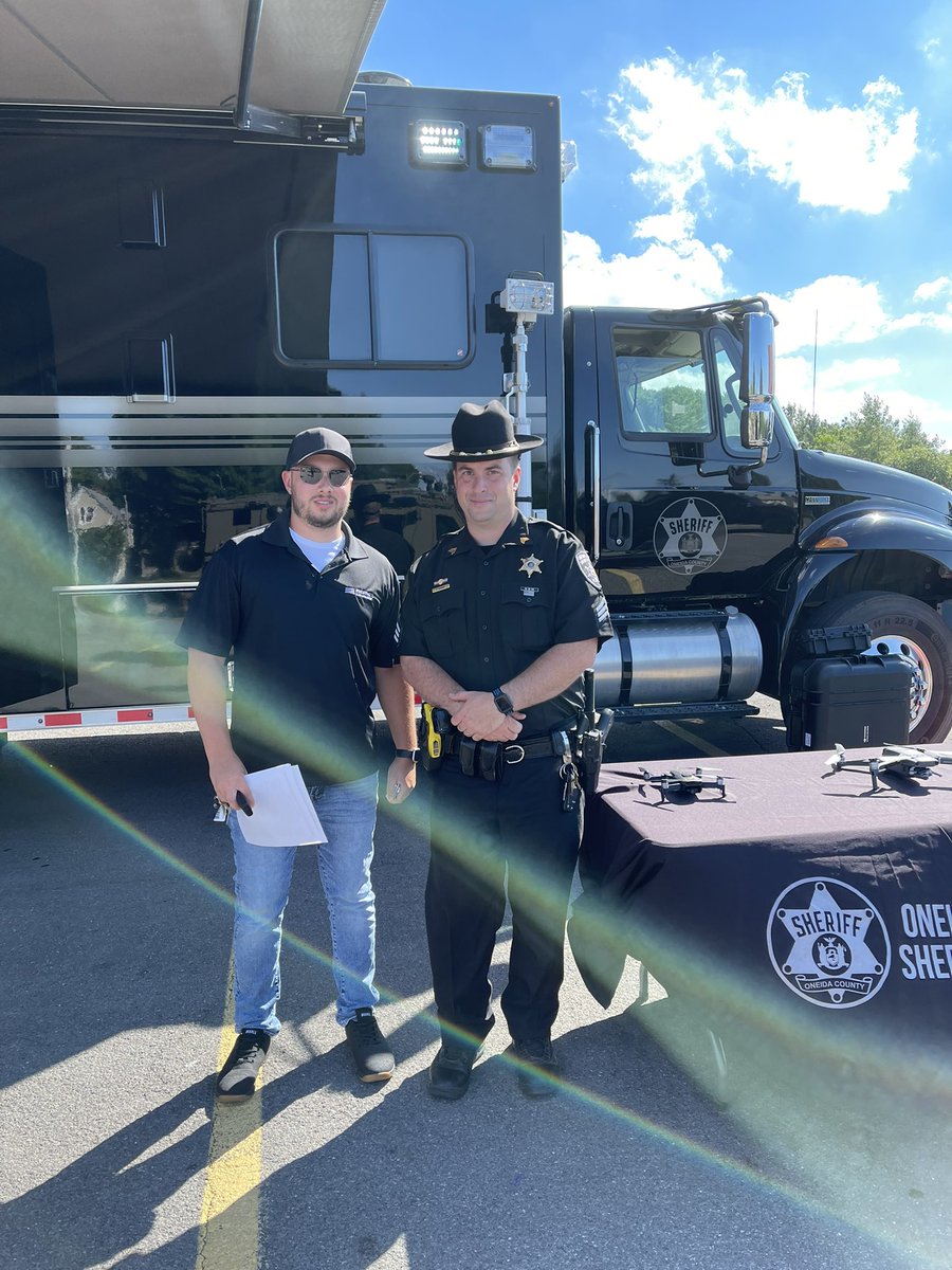 CodyZarnock's tweet photo. Beautiful day for #NationalNightOut  with @OneidaCoSheriff, Utica Fire and Utica PD @AshtenLord4 @CamisSyc @DennisJFosterJR @judy_cavalieri @FirstNet @OneNYNJ https://t.co/pwZ4Zg83i9