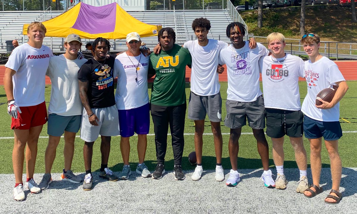 We love having former players stop by practice!