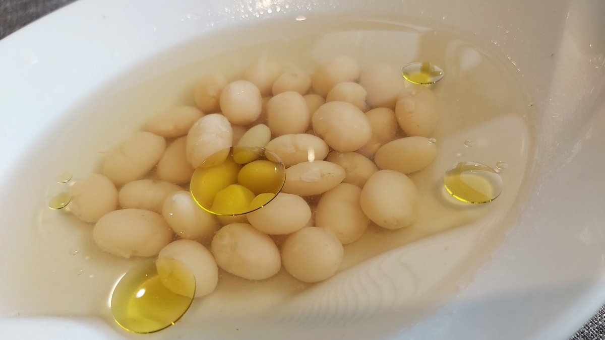 mariocanora's tweet photo. Briconsejo para superar el calor atormentado de un martes de Agosto en #Madriz
@R_lakasa
#Pochas #Tarantelo #Galete #Pichón y los #Bouchot que no cabían https://t.co/e5CH7JsNS2