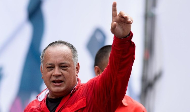 almayadeen_es's tweet photo. Venezuela recuperará por cualquier vía su oro robado en Inglaterra https://t.co/qCezFjlbZH #Venezuela #Inglaterra #Robo #Oro #PSUV https://t.co/Os9nQMbRjR