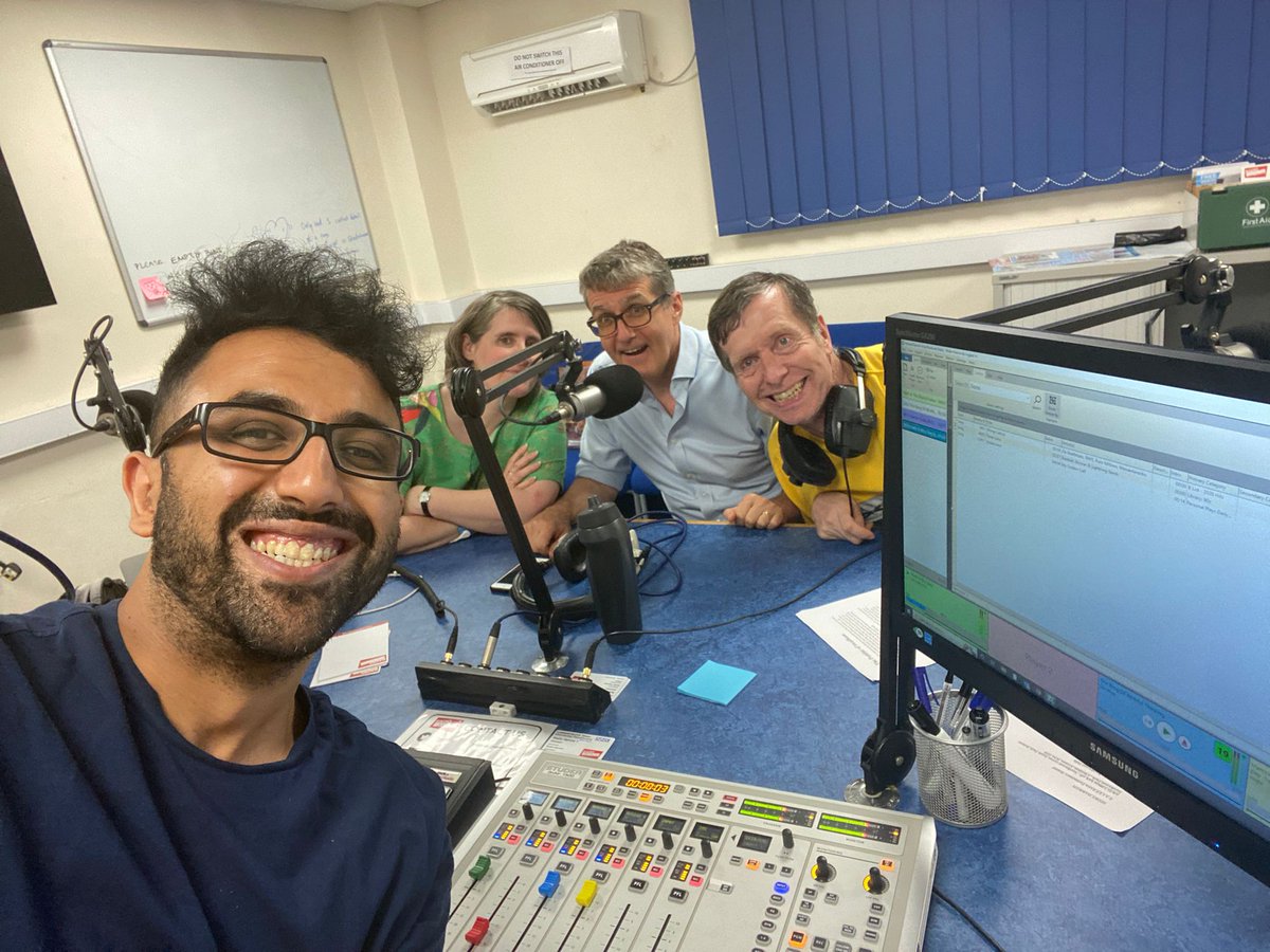 radioharrow's tweet photo. Tune in right now to the Tuesday Team on #HarrowToday
Music, entertainment and laughs!
Listen via https://t.co/MCXY2eQGL0 and then Neal Ford from 10pm https://t.co/y1pdA1fioe