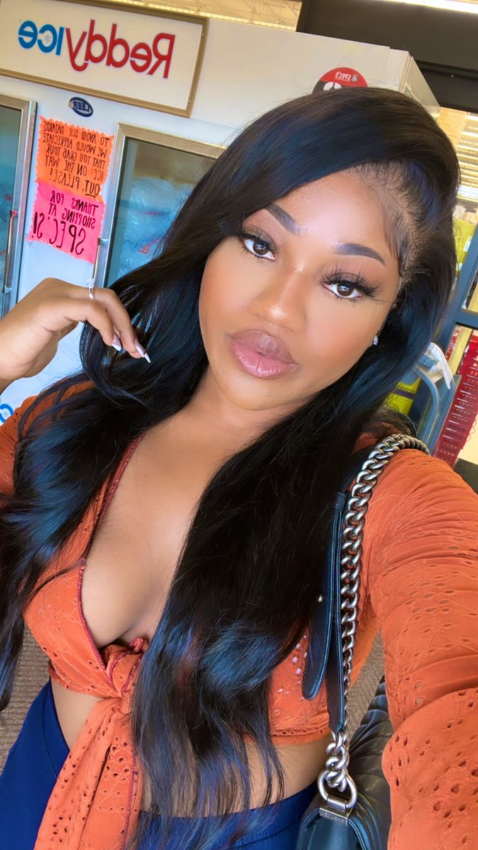 laylanaiim tweet picture