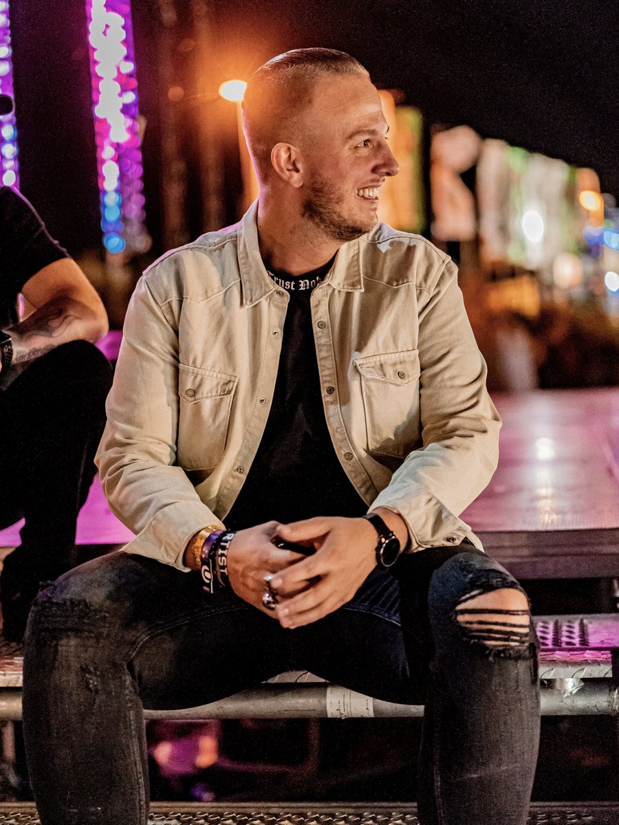 Birthday boy 🎂🎈Thanks for your messages, much love! 🫶🏻