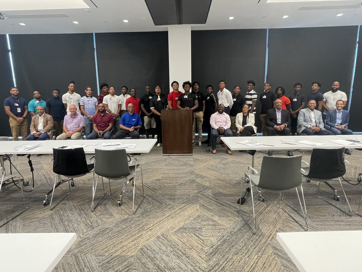 eduMelacated's tweet photo. Today we took a group of HCPS finest young men to Dominion Energy! We were greeted with a warm welcome &amp; treated like royalty! Our young men learned so much; their favorite quote.. “you may beat me today but I have 365 days to win”. Thank you @dominonenergy for making time for us https://t.co/jaY0tgfF7H