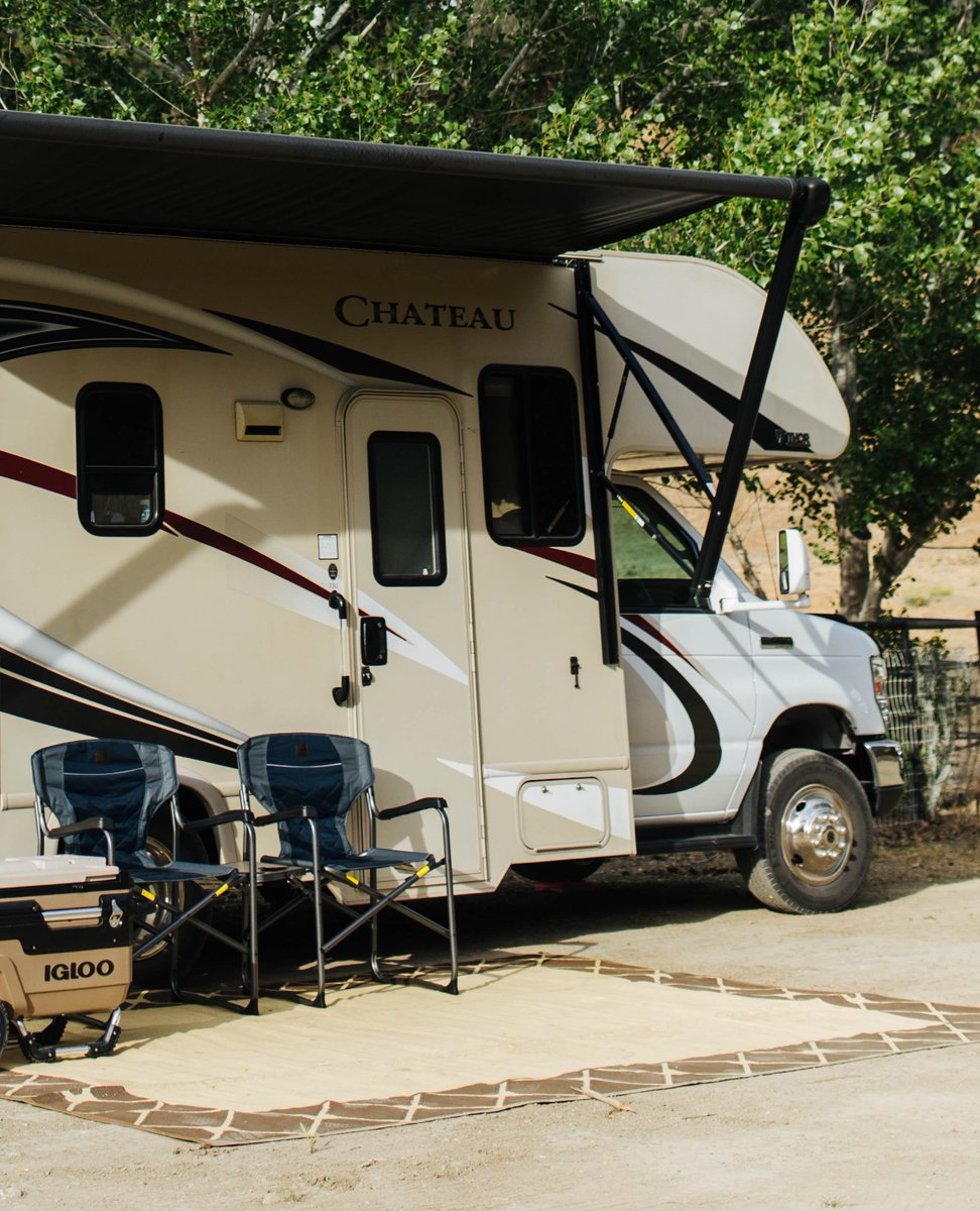 barszranch's tweet image. We are excited to announce that our campground is officially open for glamping and dry camping bookings!

For a full description of our current amenities for both glamping and camping, click the link hipcamp.com/en-GB/land/cal….