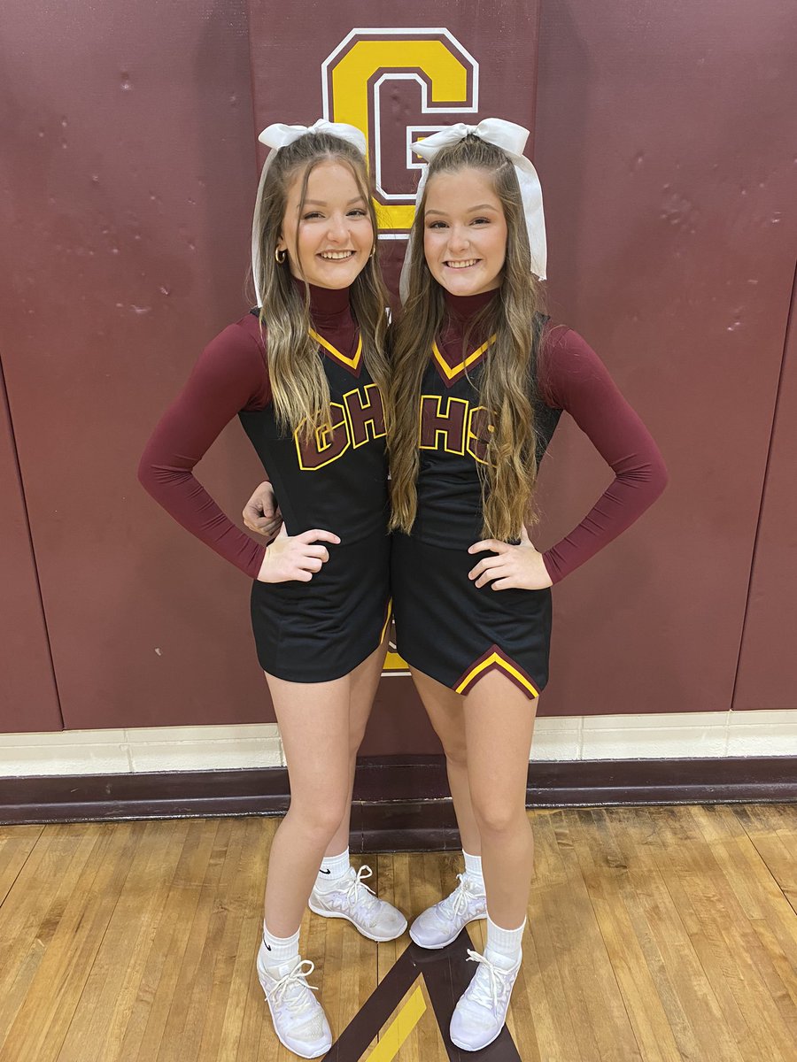EmmaReitzell's tweet photo. Excited for snr szn 😈😈 https://t.co/757XmNjzgE