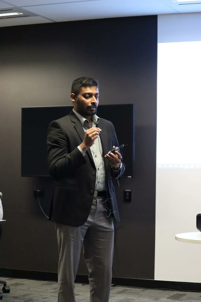 hsiconf's tweet photo. Insightful coverage of Emerging Technologies in Human System Interaction at the HSI 2022, session chaired by Prof. Seiichiro Katsura and @harsz89 Speakers, Dr Parham Kebria, Ahmed Amine Chafik, Karolina Buchta,  Renyou Xie, Dr Akshay Kumar, @harsz89 https://t.co/Z0tH6SlzXE