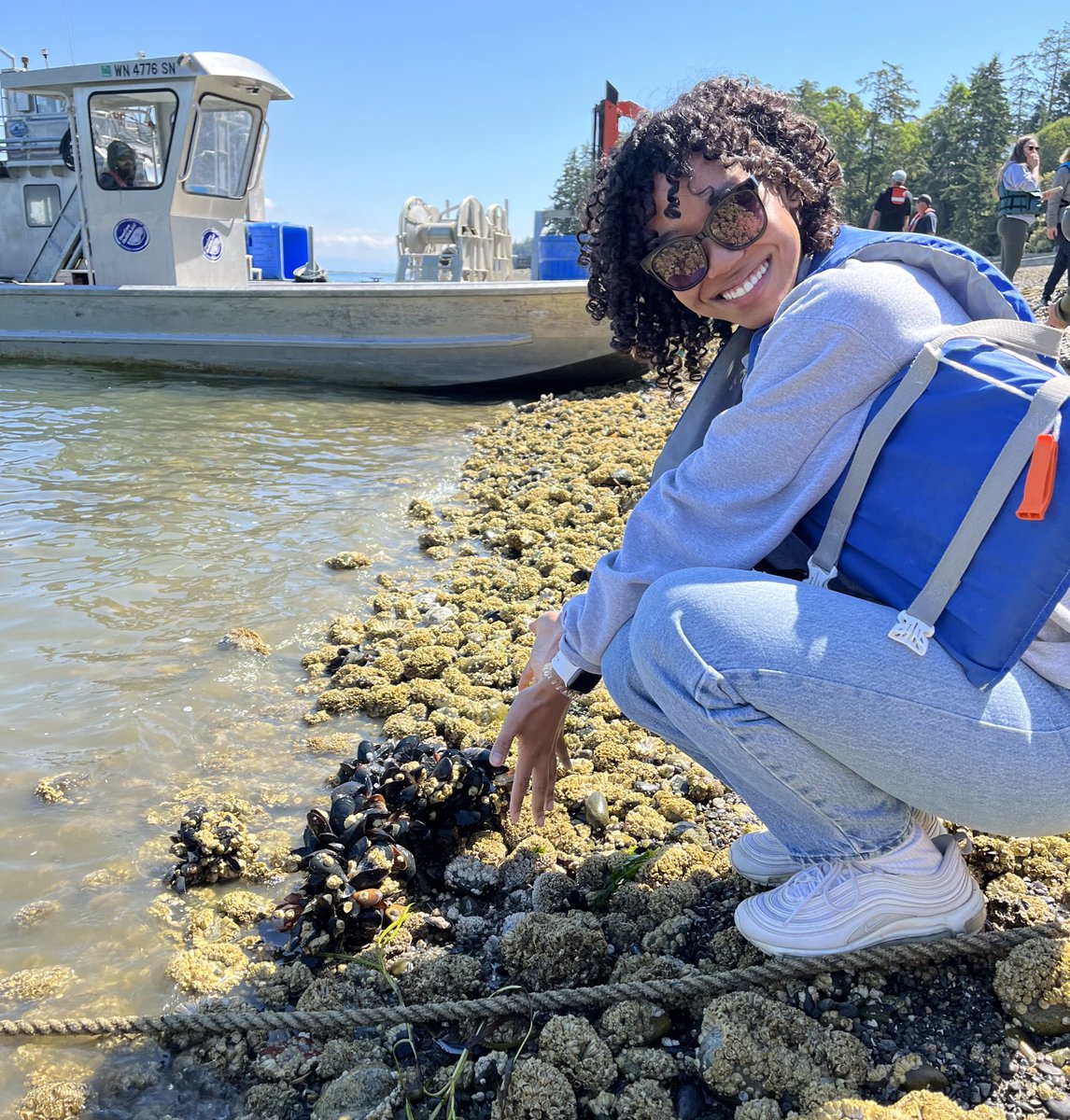 larkininthedeep's tweet photo. Hey y’all! I’m Hana and I’m a senior undergrad at Saint Mary’s College. I’m interested in animal behavior and functional morphology in marine organisms! I plan on attending grad school in the future so follow along to see my journey! https://t.co/47ZKg2U99s
