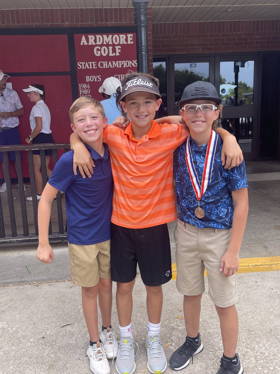 john_t_garrett's tweet photo. So proud of these guys this summer. Long 11 event jr tour. The cuz Tripp wins the tour championship and Ryder gets runner up. Definitely got the golf bug now. ⛳️ #studs. #murraysgood @coachmitche11 https://t.co/C7xaUNJtbq