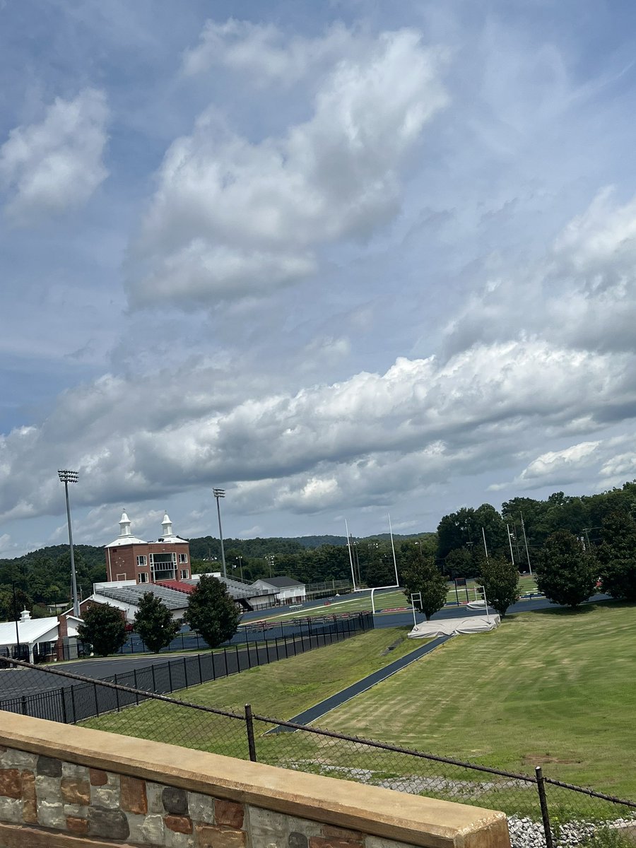 It’s move in day! Skyler has everything moved in to his dorm at Univ of the Cumberlands. He’s excited! He’ll be busy the next 3 weeks with football. Excited for this next chapter in his life as a college student athlete! 
#GoPatriots