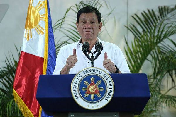 AlfredoGenom's tweet photo. A better Boracay. PRRD's reforms are for all Filipinos to benefit, whether you are a supporter or the harshest critic. 
#SalamatPRRD 🇵🇭👊🏼 https://t.co/9ZyiW30D2y