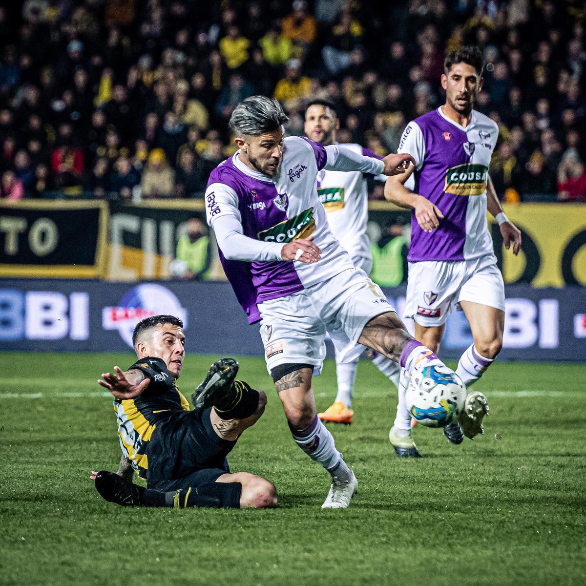 GermanTriunfo97's tweet photo. El fútbol siempre da revancha dicen. Y sin duda que para mi, ayer, fue una de esas. Un placer que haya sido con ustedes, sin dudas lo hizo más especial ! Somos privilegiados de pertenecer a este grupo. Esto sigue ! Vamos el Ave !!! 🦅💜👊🏼 https://t.co/neWivnwpo6