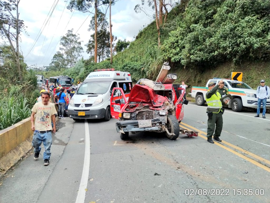 Bomberos Chinchiná tweet media
