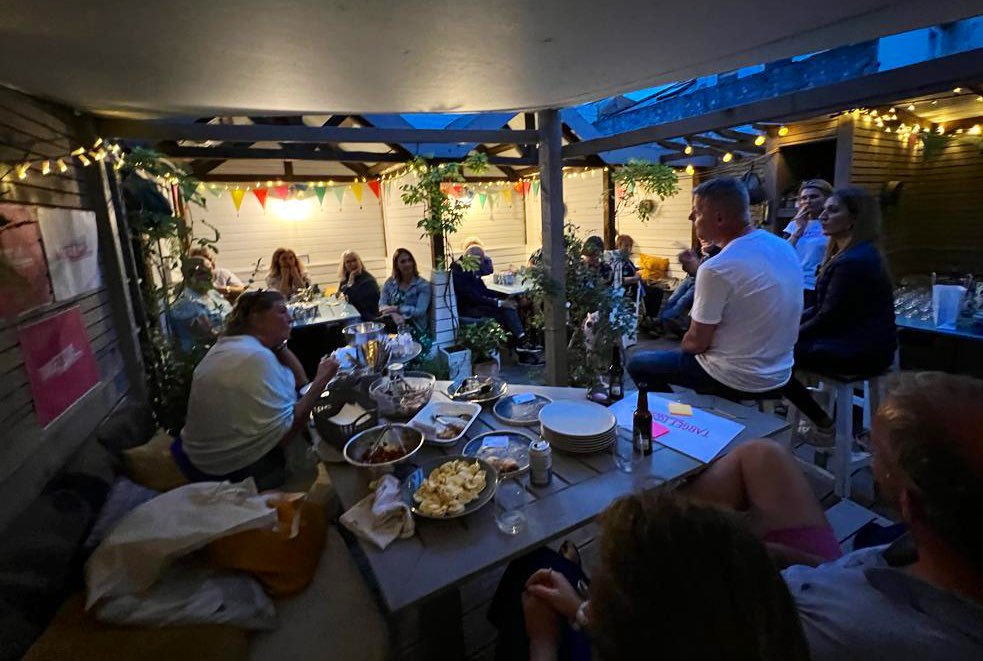 DrRosena's tweet image. Finishing off the first leg of @LabTargetTour with an awesome members’ event in Truro and Falmouth for @JayneKirkham4.

This is a marginal seat - we can win it, we must win it. Let’s do all we can to get Jayne into Parliament.