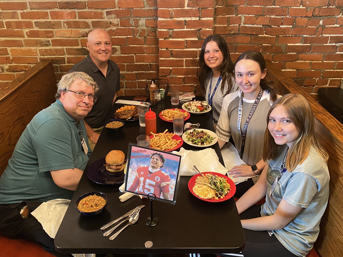 Bittersweet end of summer lunch with these great people! Preclinical models of resistance exercise inspired by <a href="/PatrickMahomes/">Patrick Mahomes II</a>! <a href="/avalee813/">Ava Lee</a> <a href="/paige_morefield/">Paige Morefield</a> <a href="/KUMedCenter/">KU Medical Center</a> <a href="/KansasINBRE/">Kansas Inbre</a> <a href="/KUALZ/">KU Alzheimer's Disease Research Center</a> <a href="/ResearchAtKU/">Research at KU</a> <a href="/KUMedicine/">KU School of Medicine</a>