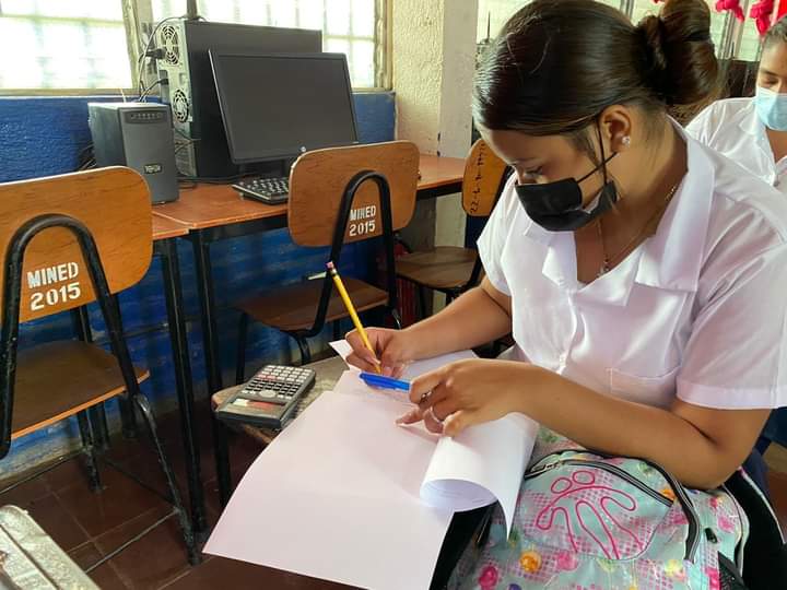 #Nicaragua| El Ministerio de Educación de #Tipitapa, realiza el Certamen del "Mejor Estudiante Secundaria". 👨🏻‍🏫📚📄🖊️
 
#VictoriasDeLaPaz