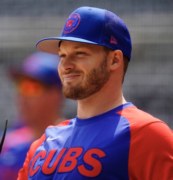 CubsZone's tweet photo. IAN HAPP IS STAYING IN CHICAGO! https://t.co/U5hLRYqabE