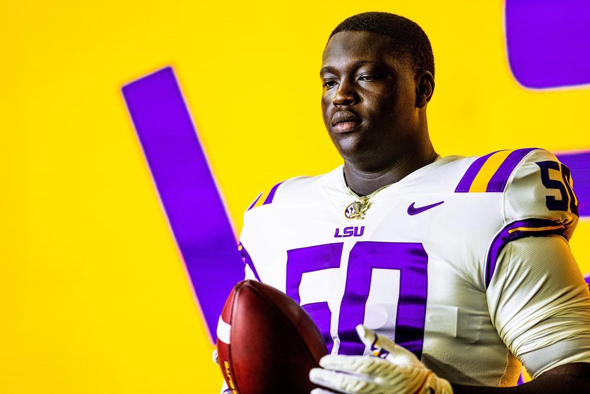 williamsarchbr's tweet photo. With much anticipation, our team is able to announce officially that Williams Architecture has signed a NIL agreement with @LSUfootball Freshman Offensive Lineman @Emeryjones50_ . https://t.co/fV96348aOd