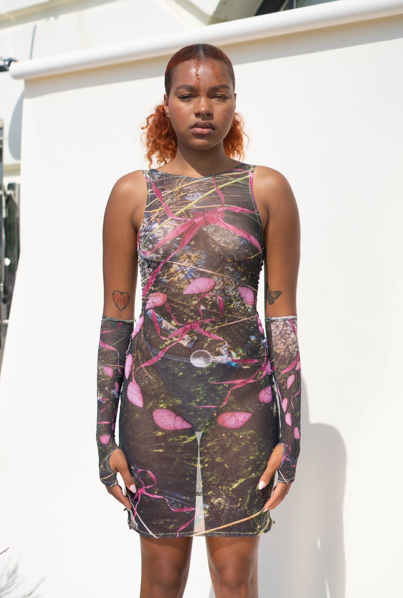 apocene's tweet image. The dress vs. the print. 🌱

Graphic photo-print mesh dress by Ramona Gomez #emergingdesigner #handmadefashion
