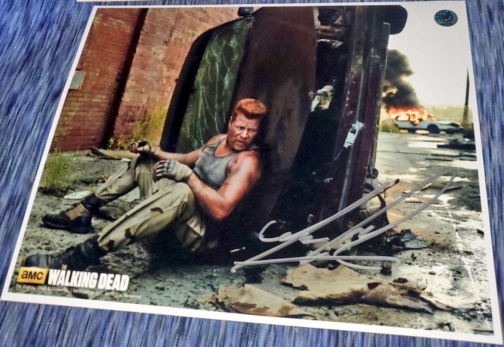 itsjustalex13's tweet photo. Follow and Retweet for a chance to win this badass Abraham photo signed by @Cudlitz himself!. Autograph comes with a Wizard World certificate of authenticity. Winner drawn Monday, August 8. #TWDFamily #WIN #twd #ThankYouGiveaway #SpreadingLove https://t.co/1gB2RlYDFs
