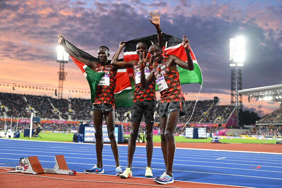 birminghamcg22's tweet photo. Can we get a like for tonight's sunset at Alexander Stadium?😍😍

#CommonwealthGames #Birmingham2022 #Birmingham #Brum https://t.co/fT8kSiTd6q