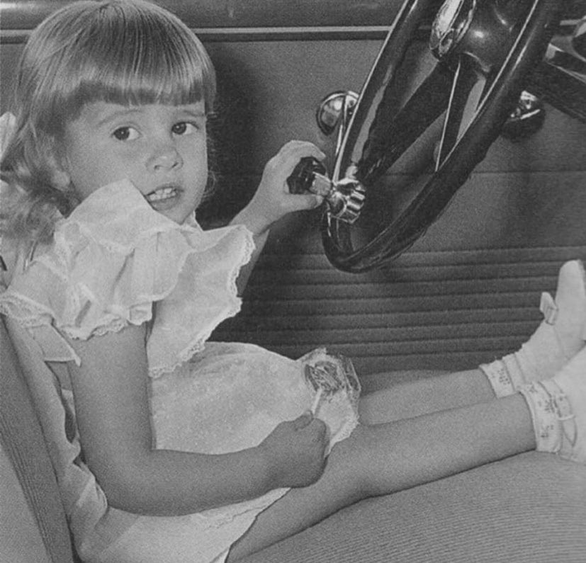 FineSkylark75's tweet photo. Here’s baby Stevie Nicks to brighten your day https://t.co/l9HGFBQnil