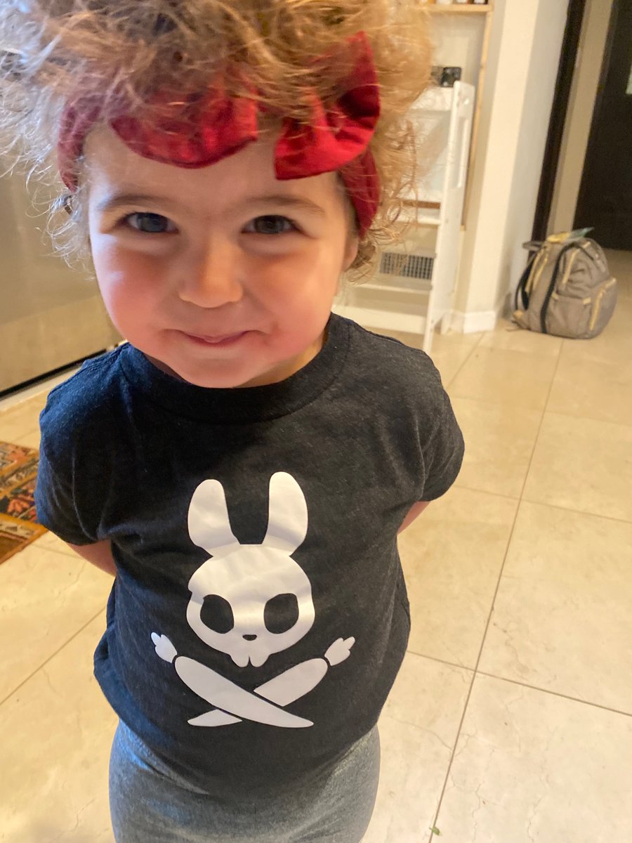 ApeHopp's tweet photo. Hey @heydomoshi you got a big fan in my little one!

@iamrpk @MoultonArnie @LyfMtn @deddochu @shortdestroyers @HeroHedz @TinyBroncoNFT @bstrat515 @Beep_loopring @JustinMeckley @diamondapeGme @nft_thugz https://t.co/actL43VTG3