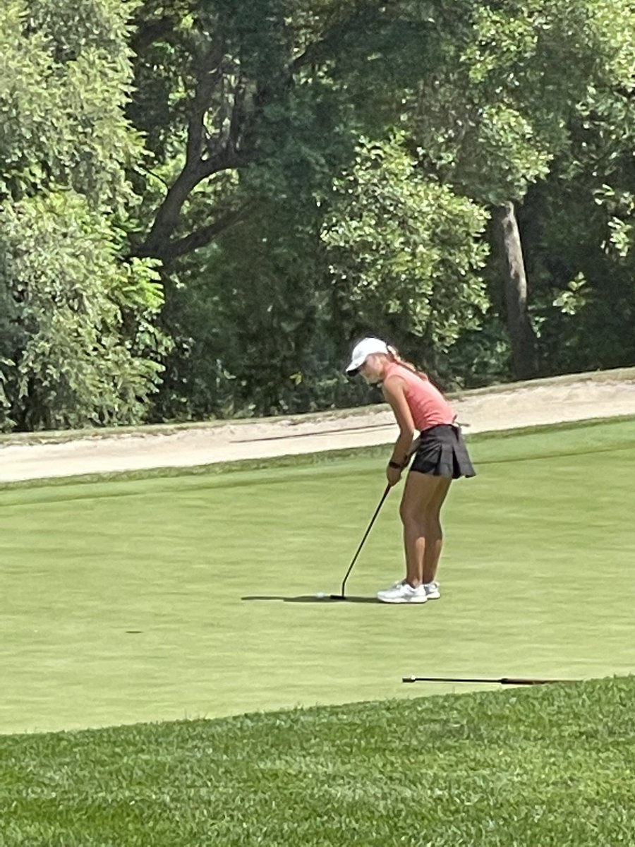 Carly Bea Brown tweet media