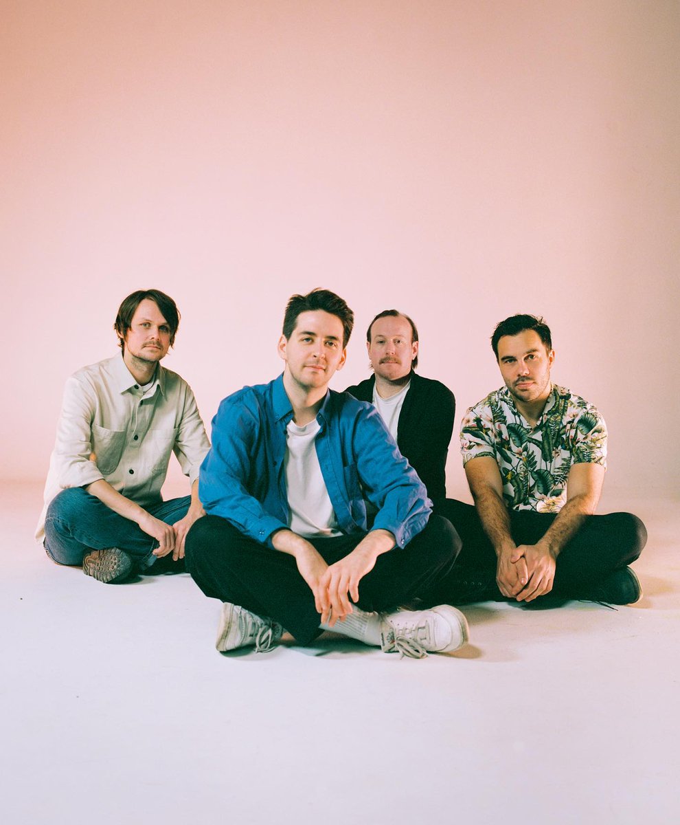 All I need is this song and coffee☕️
🇳🇴 Pelicat - The Other Side
youtu.be/1LcajJFyraQ