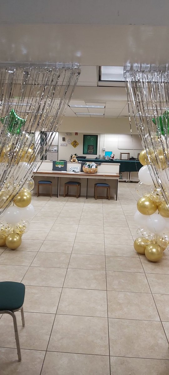 RosewoodMagnet's tweet photo. Mission Pawsable 2, The EnCORE performance starts tomorrow! Excited to greet our Pawsome team and prepare for the best year yet! #Pawsome https://t.co/fBJe7PD39y