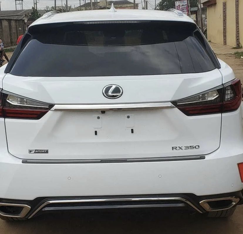 echidiimemotors's tweet photo. 🏁👴🏾🏁
Make: Lexus
Model: Rx350
Year of manufacture:
Condition: Foreign Used
Transmission: Automatic
Price:₦Dm
Location: Lagos
For more inquiries Dm on WhatsApp:+2347036231617
#247echi https://t.co/LlLTEFTRHP