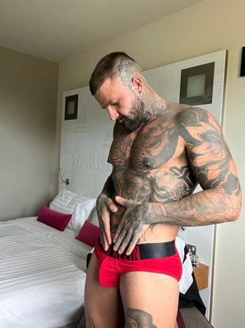 GoalsGays's tweet photo. Who’s this? Right answers only ✨🔥 https://t.co/wX6LHsVWFj