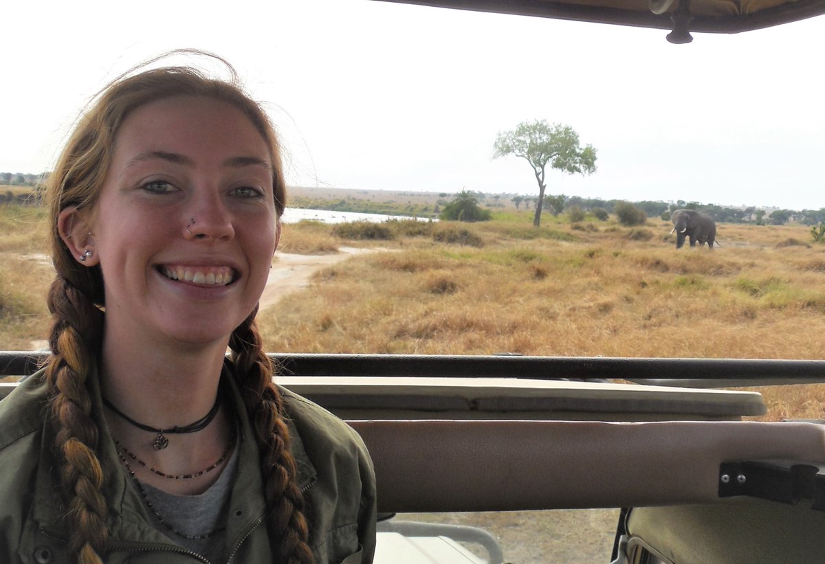 ForElephants_'s tweet photo. Meet our herd member, Lindy! She has been involved with For Elephants since 2019 and is now helping grow our online community of elephant enthusiasts. Want to join the herd? Sign-up for our email subscription at https://t.co/eH5xpOFYnS!
#elephants #elephantconservation #joinus https://t.co/EbPG9imgRs