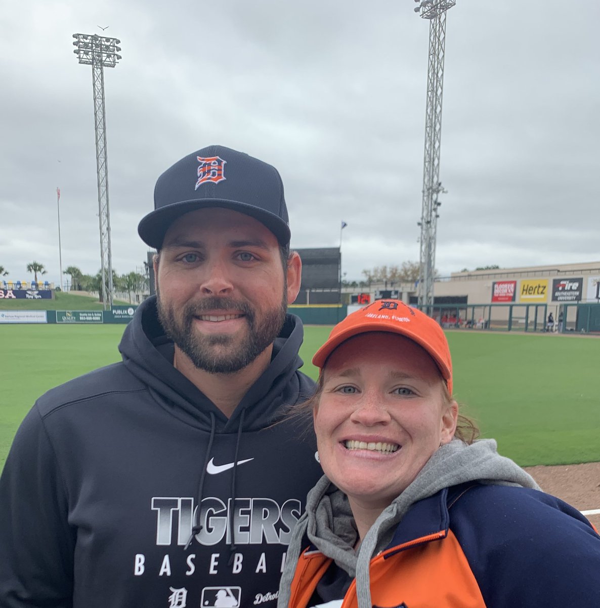 allyyy19's tweet photo. @MFulmer12 thank you for all the pictures you have taken with me over the years!!! I will miss you &amp; @KelsKels21 and the kiddos in the D!!! Continue being a great pitcher!!!! Hope we cross paths again!!! Thanks, Ally 💙🐅💙🐅💙🐅⚾️⚾️⚾️💙 https://t.co/hUYuv3kTJc